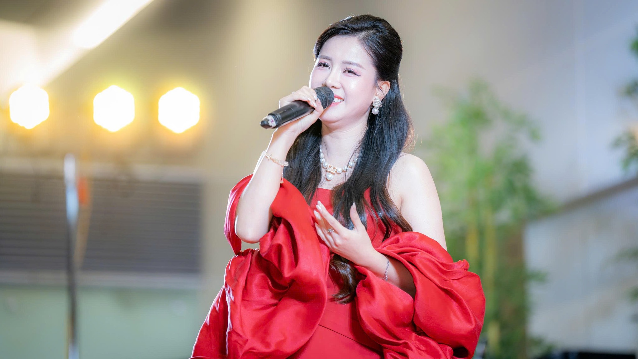 Những kiện h&agrave;ng đặc biệt xuất hiện tr&ecirc;n băng chuyền h&agrave;nh l&yacute; ở Nội B&agrave;i v&agrave;o Gi&aacute;ng sinh - Ảnh 7.