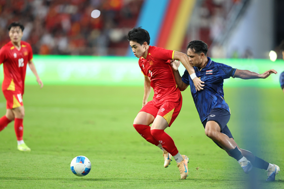 Quả bóng vàng Việt Nam 2025: Bất ngờ dễ xảy ra - Ảnh 1. Quả bóng vàng Việt Nam 2025: Bất ngờ dễ xảy ra - Ảnh 1.