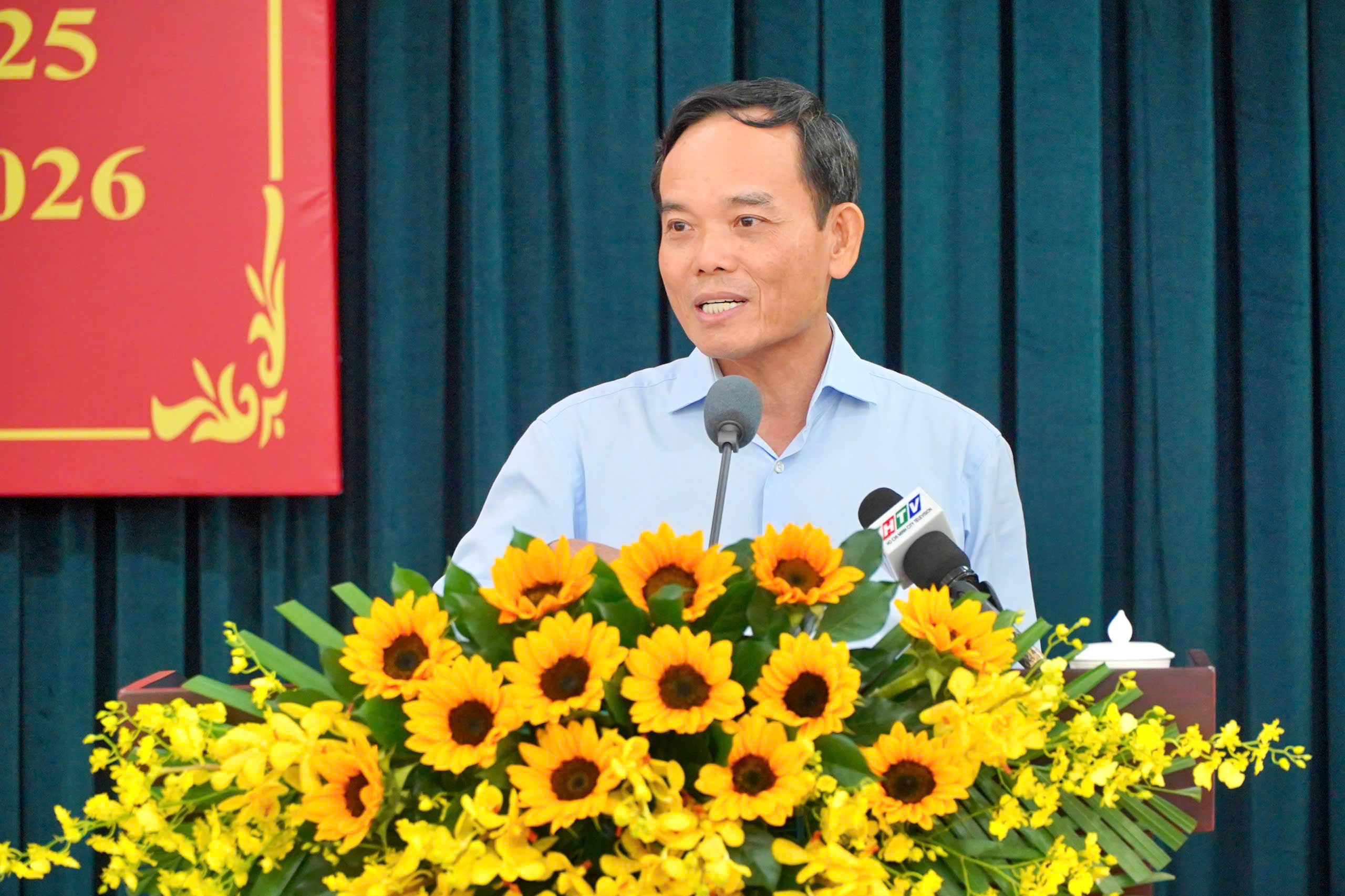 B&iacute; thư Th&agrave;nh ủy TPHCM: "L&agrave;m c&ocirc;ng t&aacute;c c&aacute;n bộ kh&oacute; lắm" - Ảnh 4.