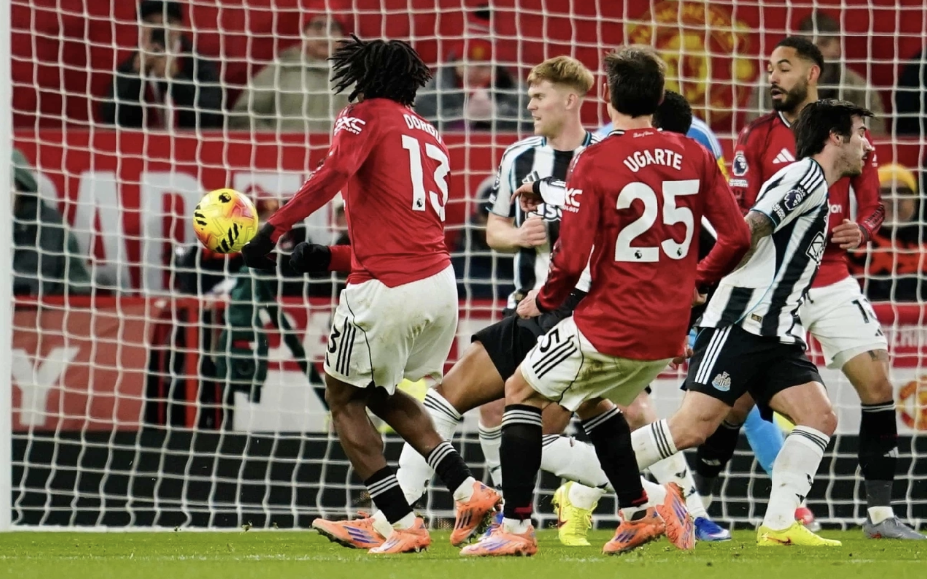 Dorgu được v&iacute; với huyền thoại Zidane thời đỉnh cao - Ảnh 3.