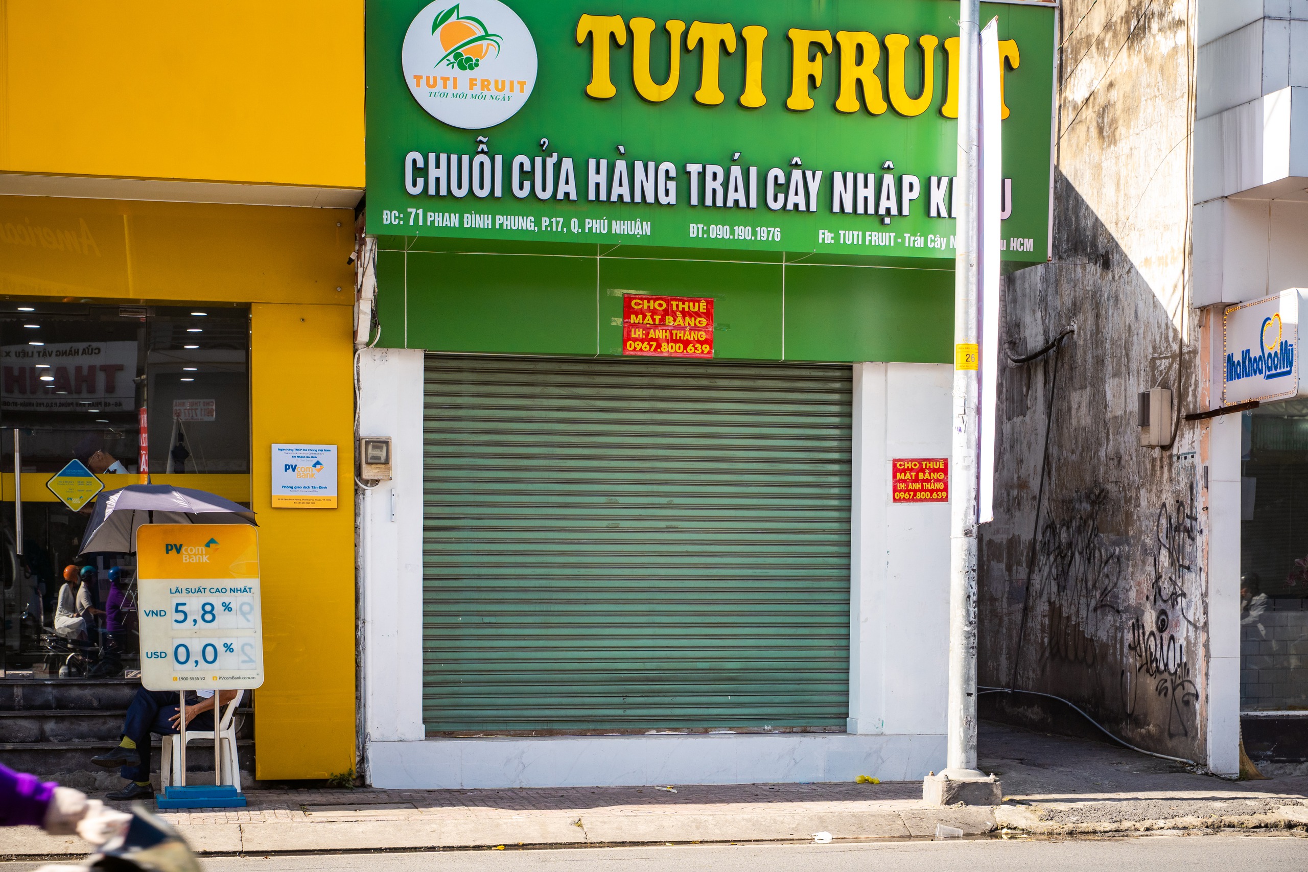 Mặt bằng kinh doanh ngàn đô tại TPHCM ế ẩm cuối năm - Ảnh 6.