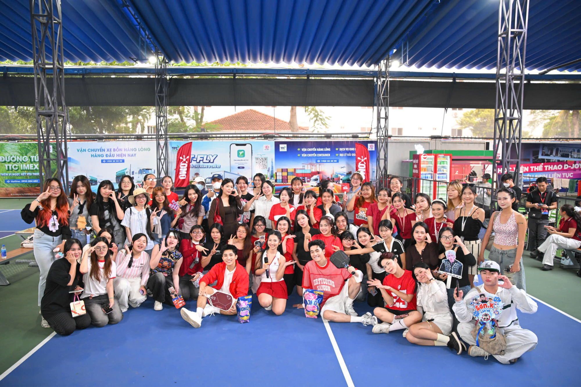 OMO cổ vũ tinh thần “ngại gì bẩn” của gia đình trẻ thông qua chuỗi hoạt động thể thao - Ảnh 1.