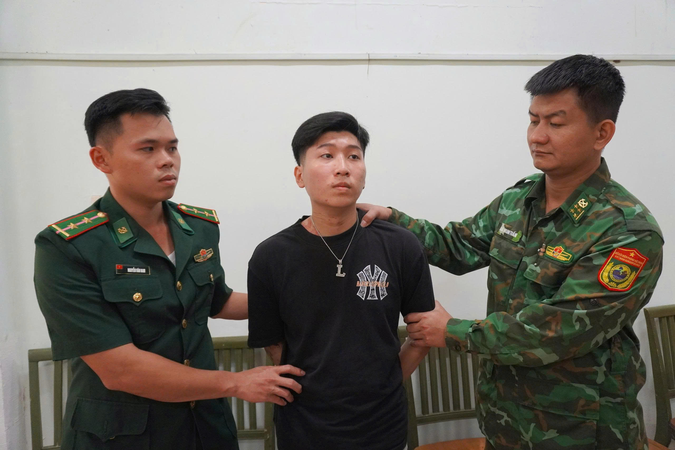 Biên phòng Tây Ninh bắt được tượng giết người ở TPHCM định trốn qua Campuchia - Ảnh 2.