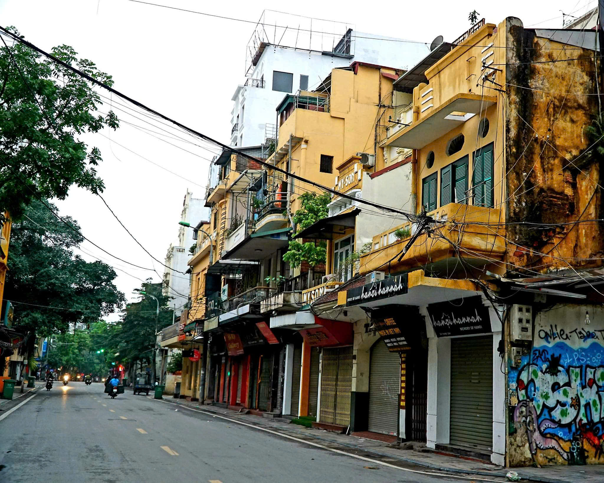 Thành phố chiều cuối năm - Ảnh 1.