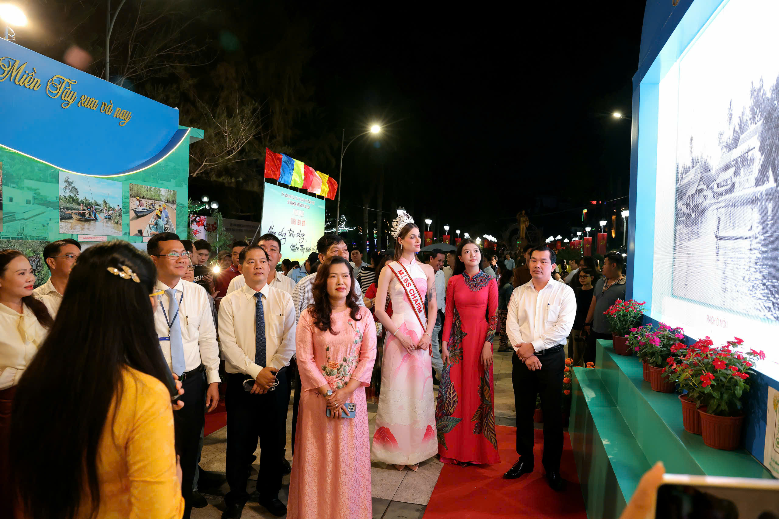 Đặc sắc chương tr&igrave;nh khai mạc Lễ hội Văn h&oacute;a S&ocirc;ng nước Cần Thơ - Ảnh 12.