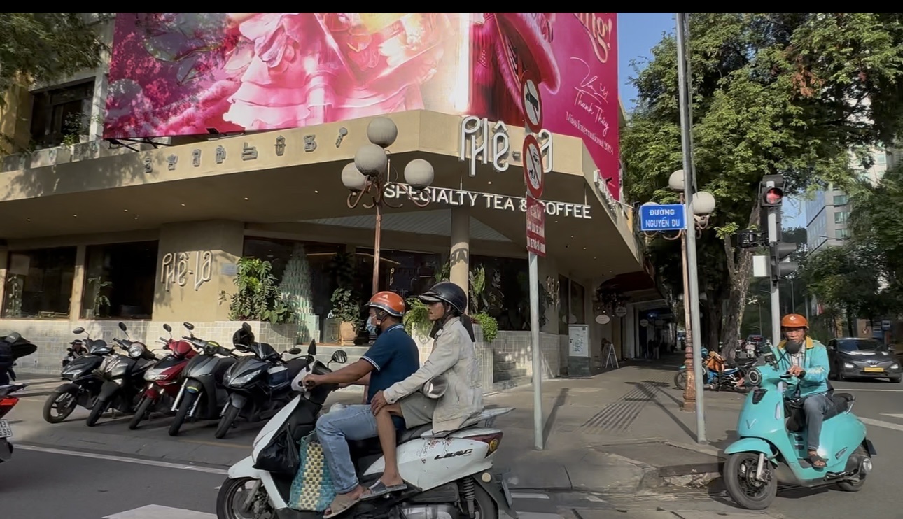 - Ảnh 10. - Ảnh 10.