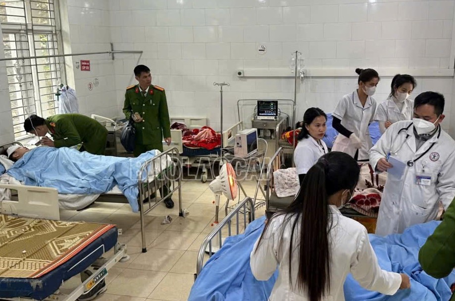 Danh tính các nạn nhân vụ lật xe khách chở đoàn thiện nguyện khiến 9 người chết, 9 người bị thương - Ảnh 2.