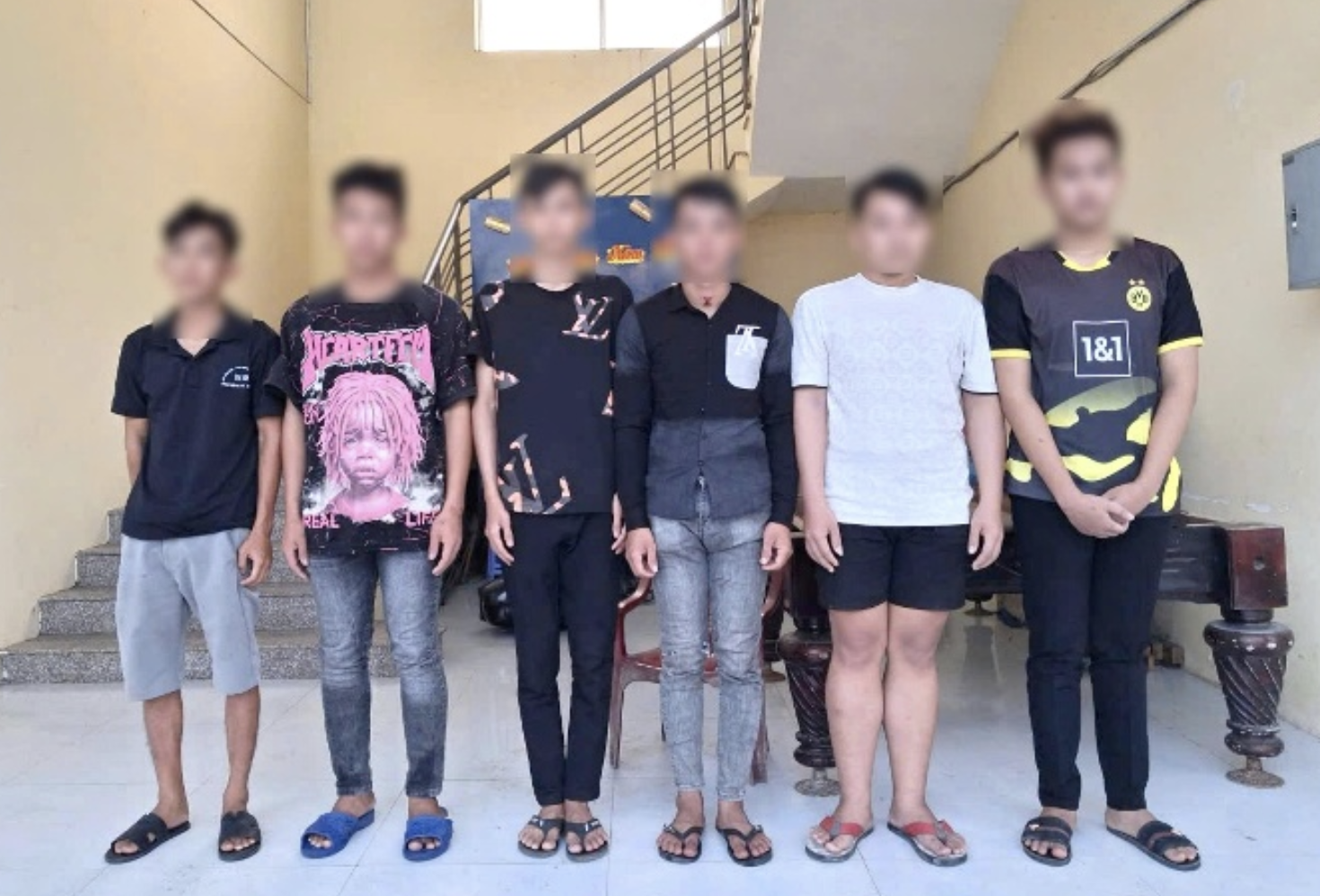 Cần Thơ: Làm rõ nhóm thanh thiếu niên ném đá vào ô tô đang chạy trên cao tốc - Ảnh 2.