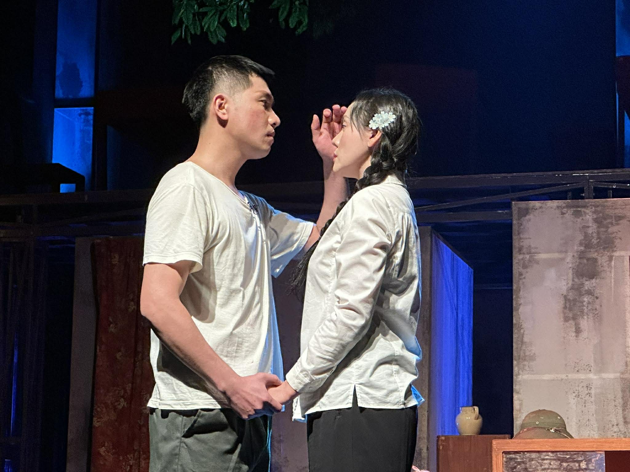 "Quân khu Nam Đồng" chạm đến miền ký ức và lòng tri ân sâu thẳm - Ảnh 3.