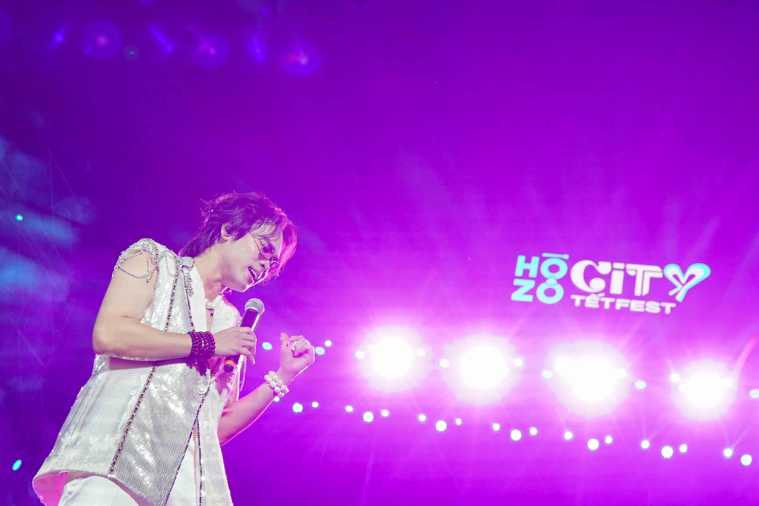 D&agrave;n sao "khủng" đổ bộ đ&ecirc;m khai mạc HOZO City Tết Fest 2025 - Ảnh 19.