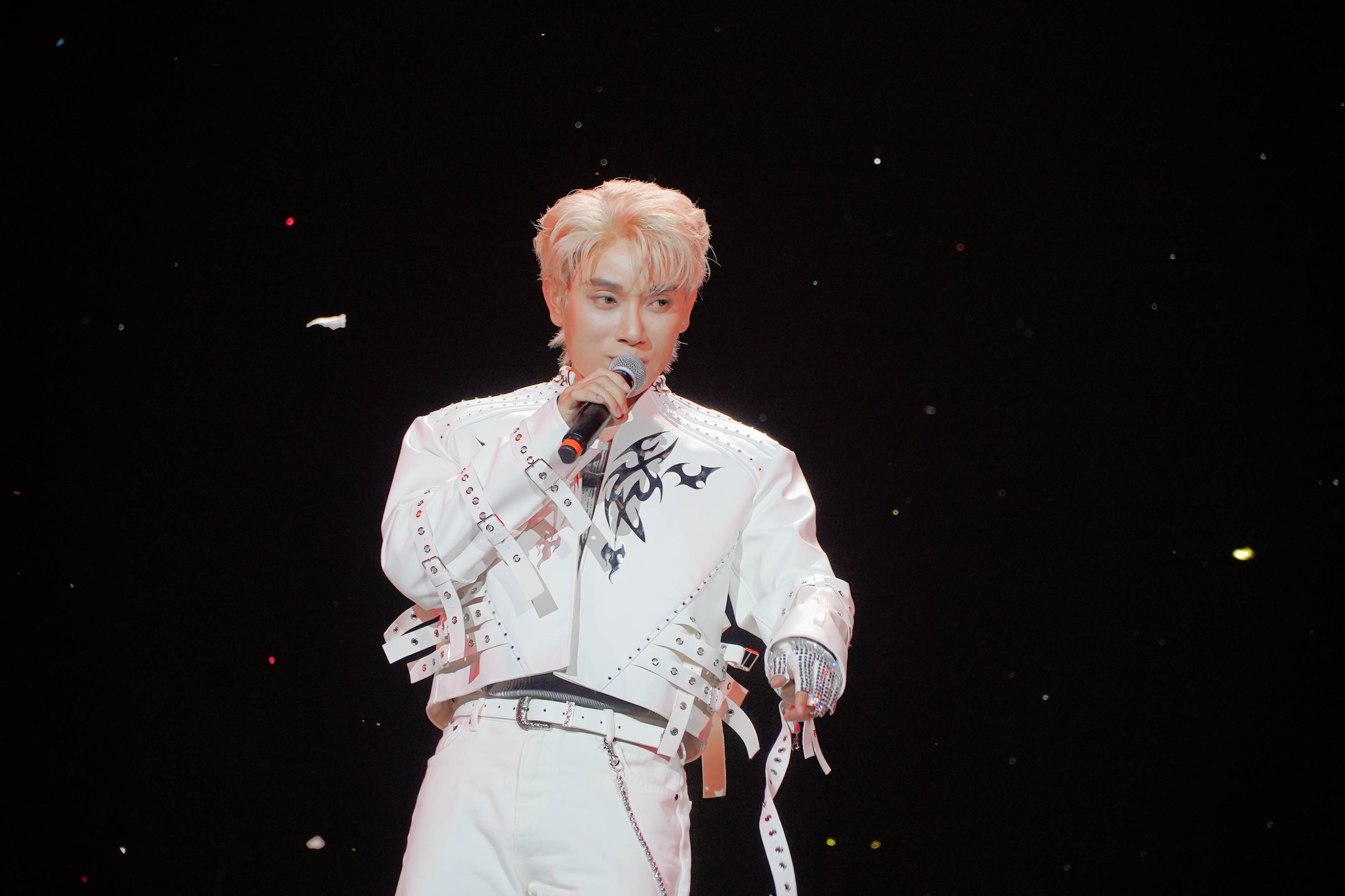 D&agrave;n sao "khủng" đổ bộ đ&ecirc;m khai mạc HOZO City Tết Fest 2025 - Ảnh 26.