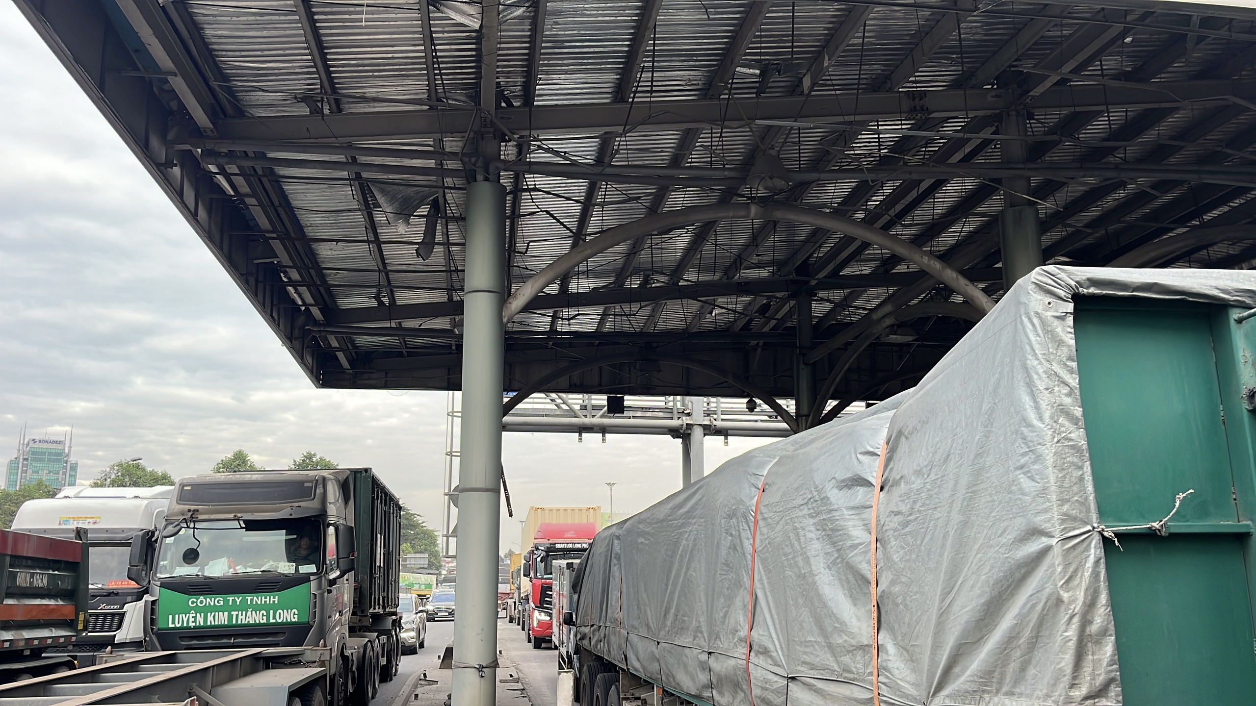 “Chốt” ngày bàn giao trạm thu phí cầu Đồng Nai để tháo dỡ - Ảnh 1.