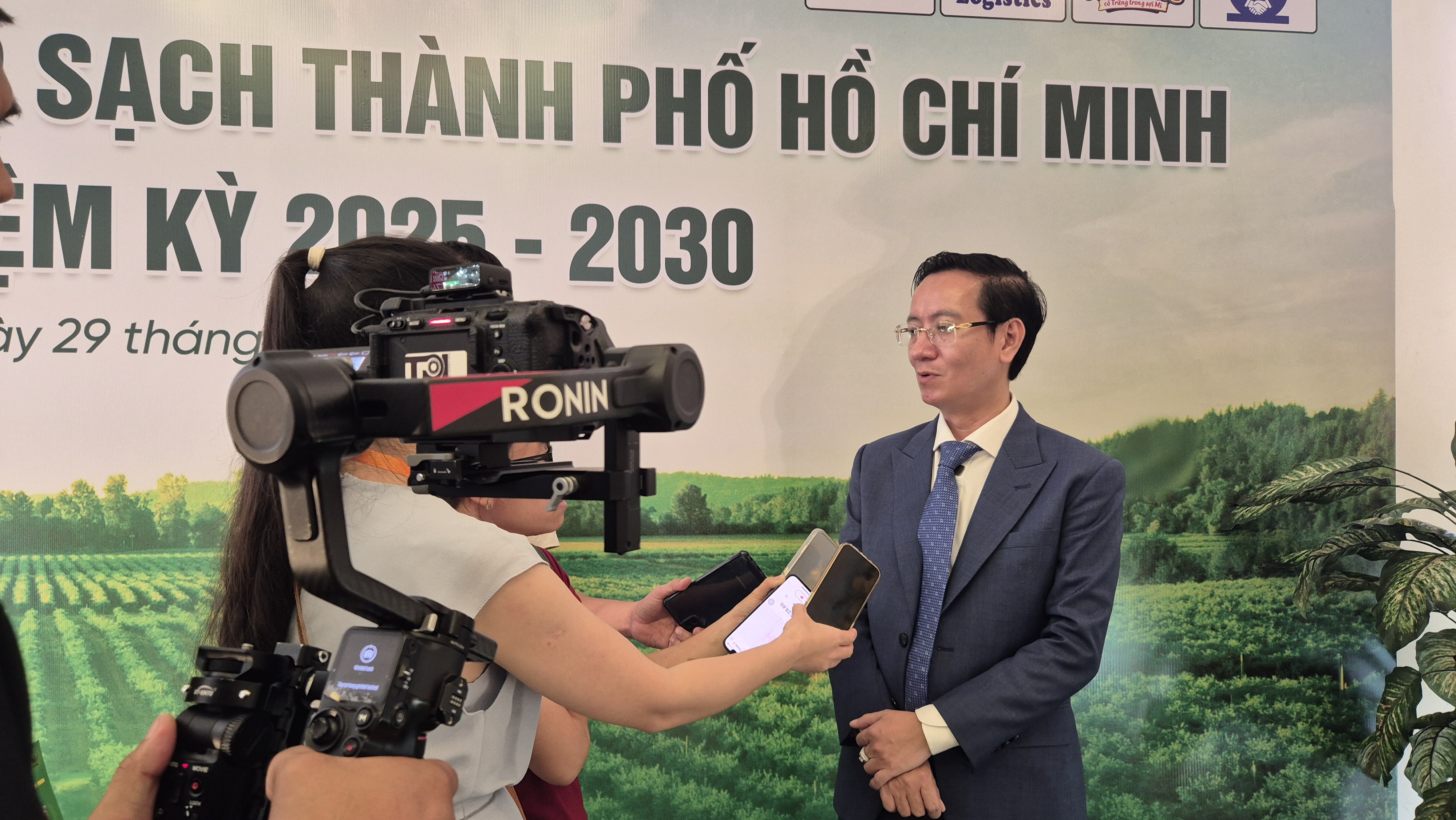 Đưa nông sản sạch thành quà tặng Tết cao cấp cho mùa lễ hội thêm ý nghĩa - Ảnh 4.