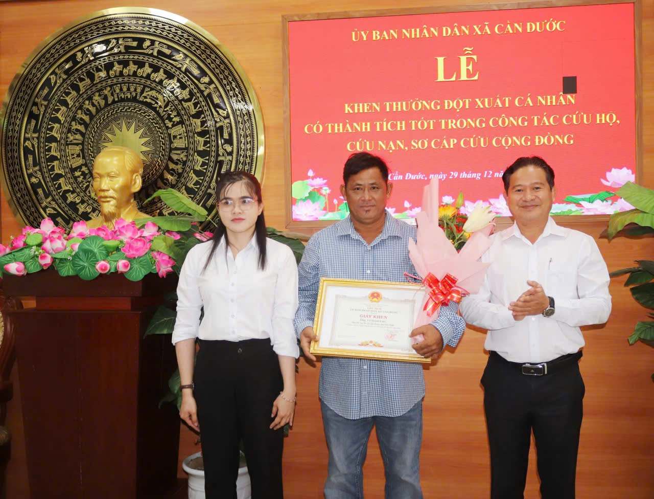 Tài xế xe tải ở Tây Ninh cứu sống bé 17 tháng tuổi bị đuối nước - Ảnh 1.