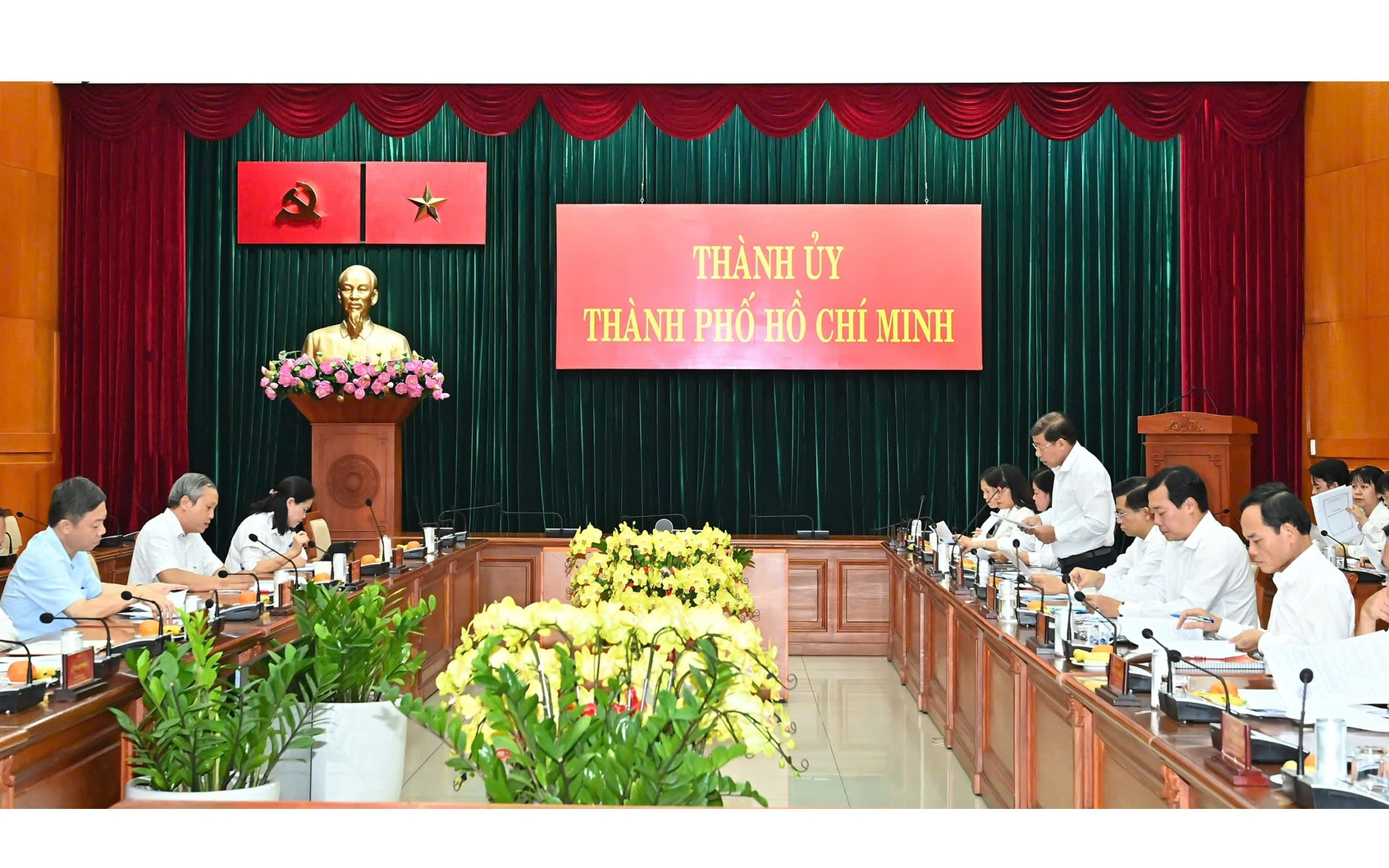 TPHCM: Khẩn trương xử l&yacute; c&aacute;c c&ocirc;ng tr&igrave;nh, dự &aacute;n g&acirc;y thất tho&aacute;t, l&atilde;ng ph&iacute; lớn - Ảnh 2.