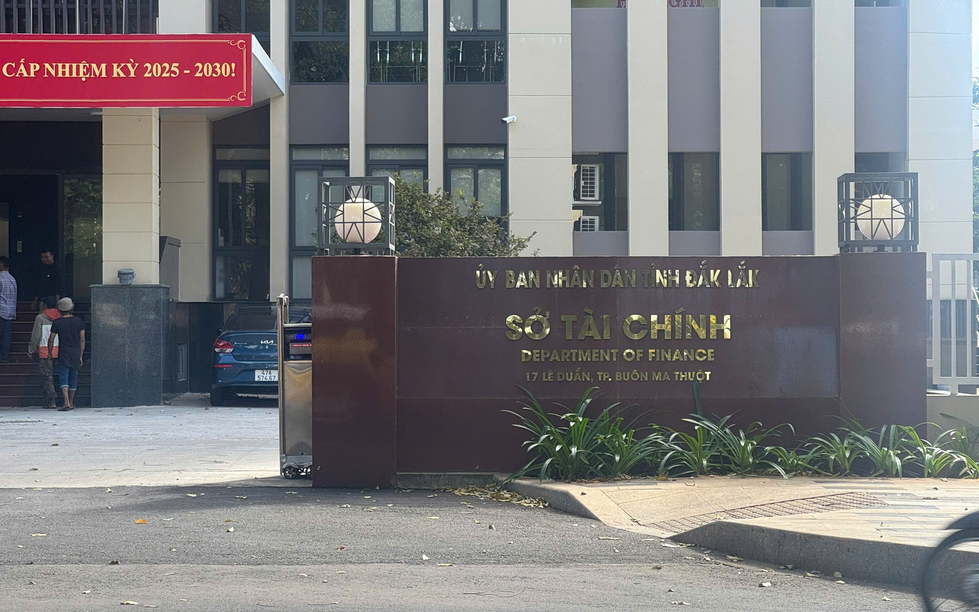 Kết luận Sở T&agrave;i ch&iacute;nh Đắk Lắk về 5 c&aacute;n bộ xin nghỉ việc hoặc chuyển c&ocirc;ng t&aacute;c - Ảnh 2.