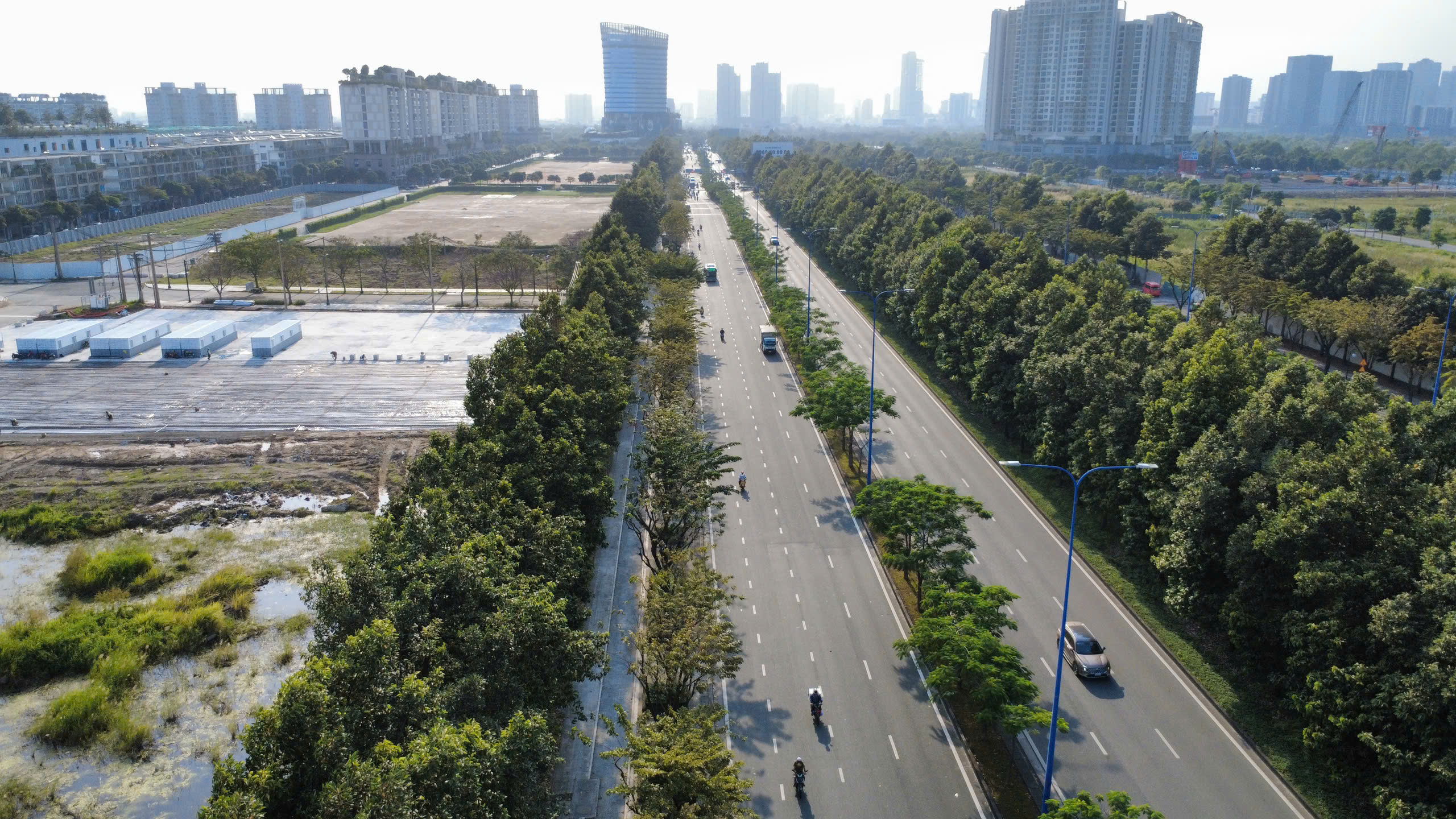 L&agrave;n xe đạp tr&ecirc;n đường Mai Ch&iacute; Thọ ho&agrave;n th&agrave;nh, xe m&aacute;y cần tr&aacute;nh nếu kh&ocirc;ng muốn bị phạt - Ảnh 10.