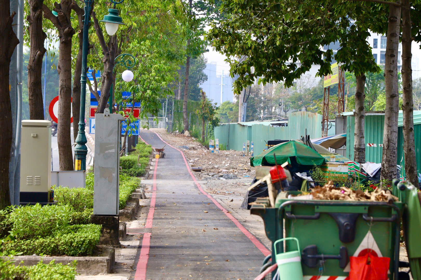 L&agrave;n xe đạp tr&ecirc;n đường Mai Ch&iacute; Thọ ho&agrave;n th&agrave;nh, xe m&aacute;y cần tr&aacute;nh nếu kh&ocirc;ng muốn bị phạt - Ảnh 13.