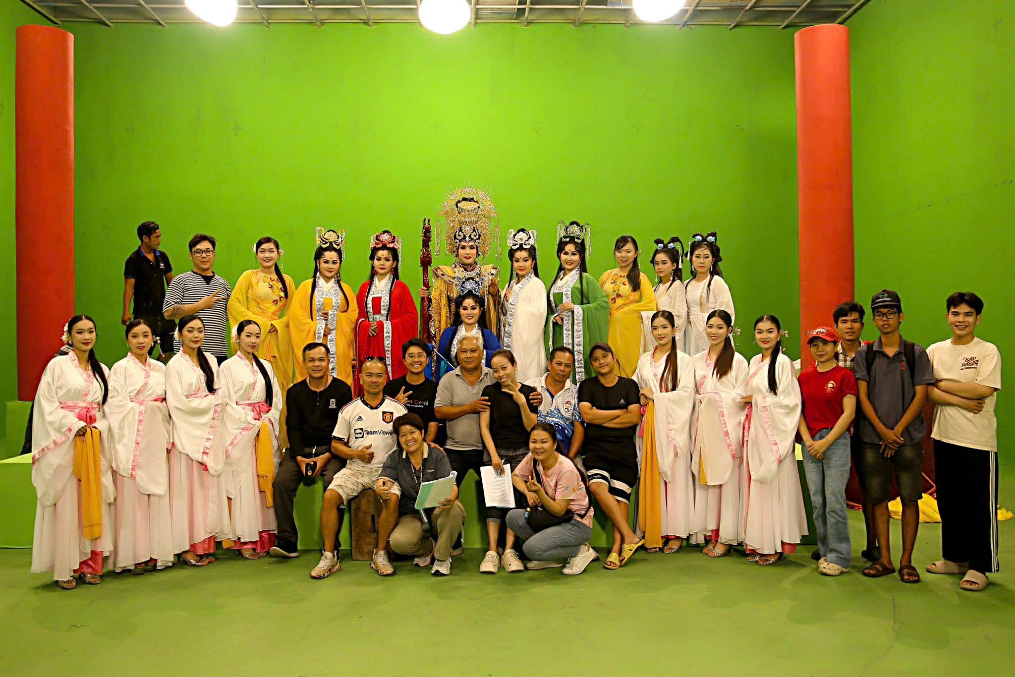 Nữ quái kiệt Bo Bo Hoàng cố vấn nghệ thuật cho dự án khủng của nghệ sĩ Hoàng Thanh - Ảnh 6.