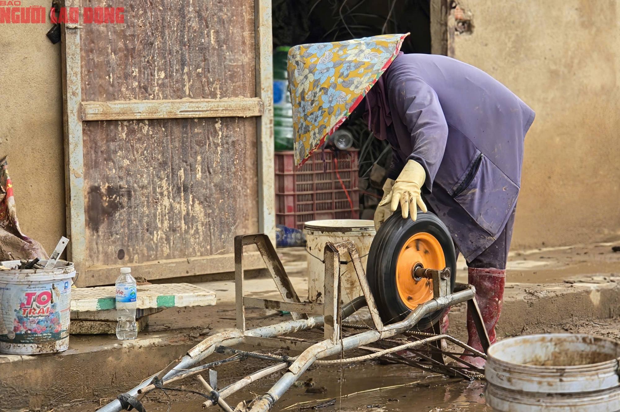 Vựa rau Lâm Đồng thiệt hại nặng nề sau cơn lũ lịch sử - Ảnh 15.