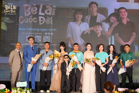 Ra mắt phim "Bẻ lái cuộc đời" trên nền tảng số - Ảnh 1. Ra mắt phim "Bẻ lái cuộc đời" trên nền tảng số - Ảnh 1.