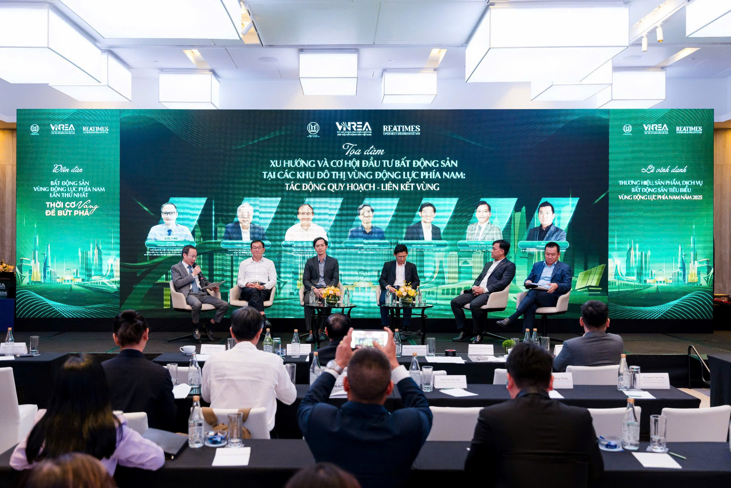 - Ảnh 1. - Ảnh 1.