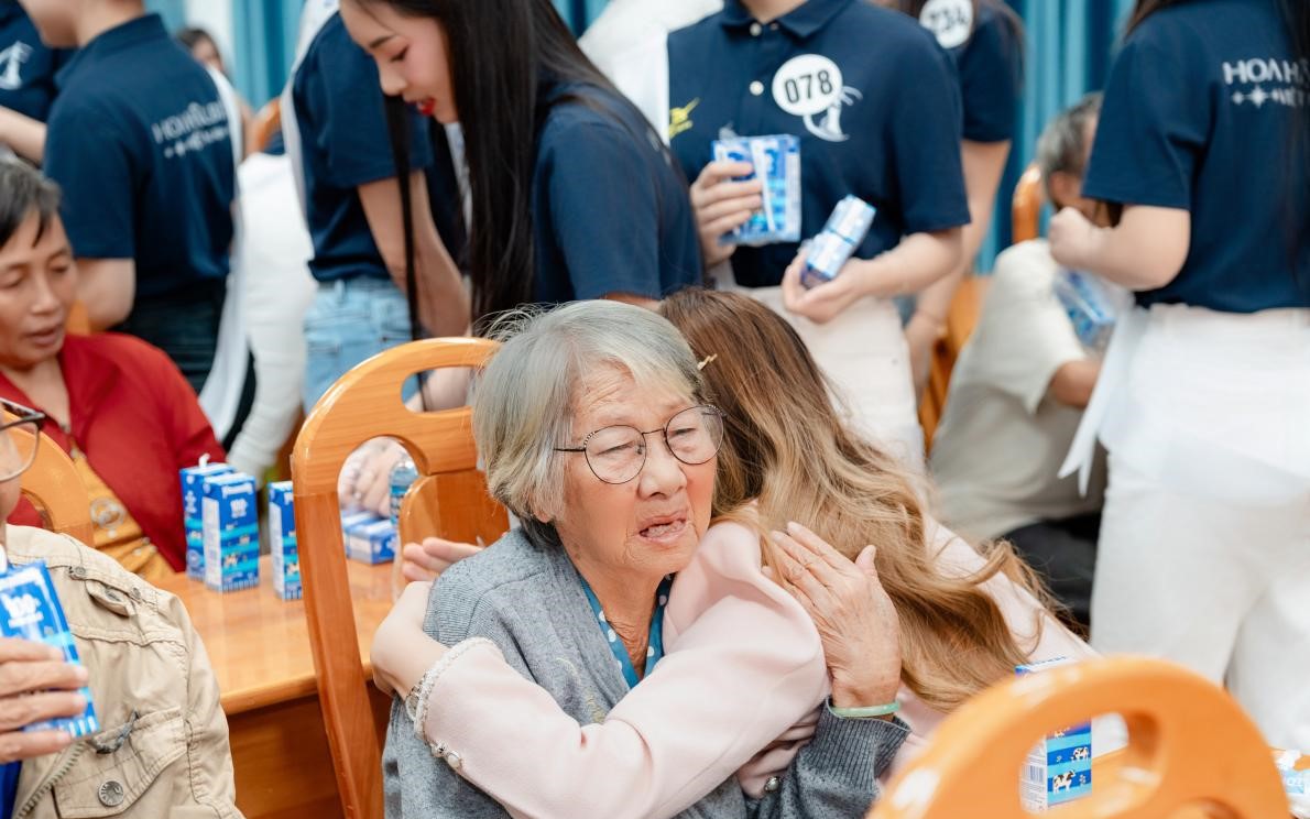 "Mỹ nữ vạn người m&ecirc; ở Thanh H&oacute;a" được chọn l&agrave;m gi&aacute;m đốc quốc gia khi mới 21 tuổi  - Ảnh 2.