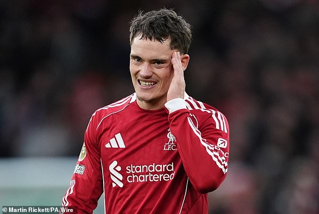 Top 10 cầu thủ rớt gi&aacute; th&ecirc; thảm nhất thế giới năm 2025 - Ảnh 9.