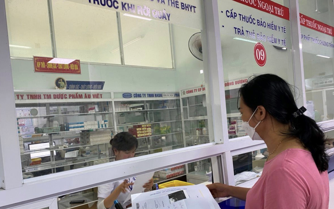 Ngành y tế TPHCM siết chặt quản lý y tế từ phòng khám đến không gian mạng - Ảnh 2.