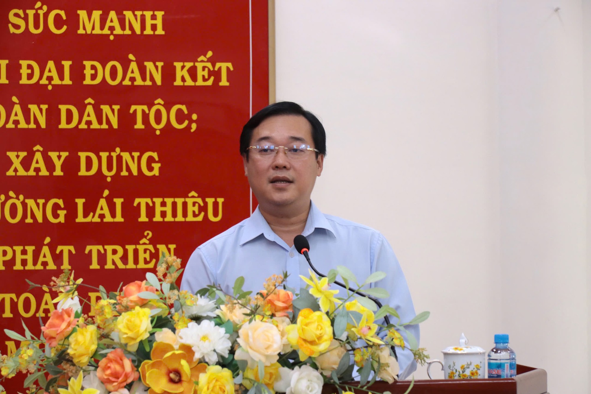 Phó Bí thư Lê Quốc Phong trao Quyết định công tác cán bộ tại phường Lái Thiêu - Ảnh 3.