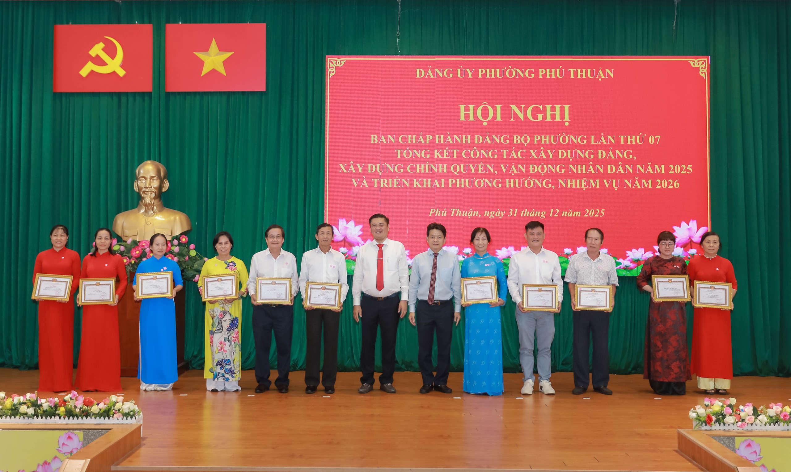 Phường Phú Thuận: Tăng cường phòng, chống tệ nạn ma túy, xây dựng khu dân cư an toàn - Ảnh 4.