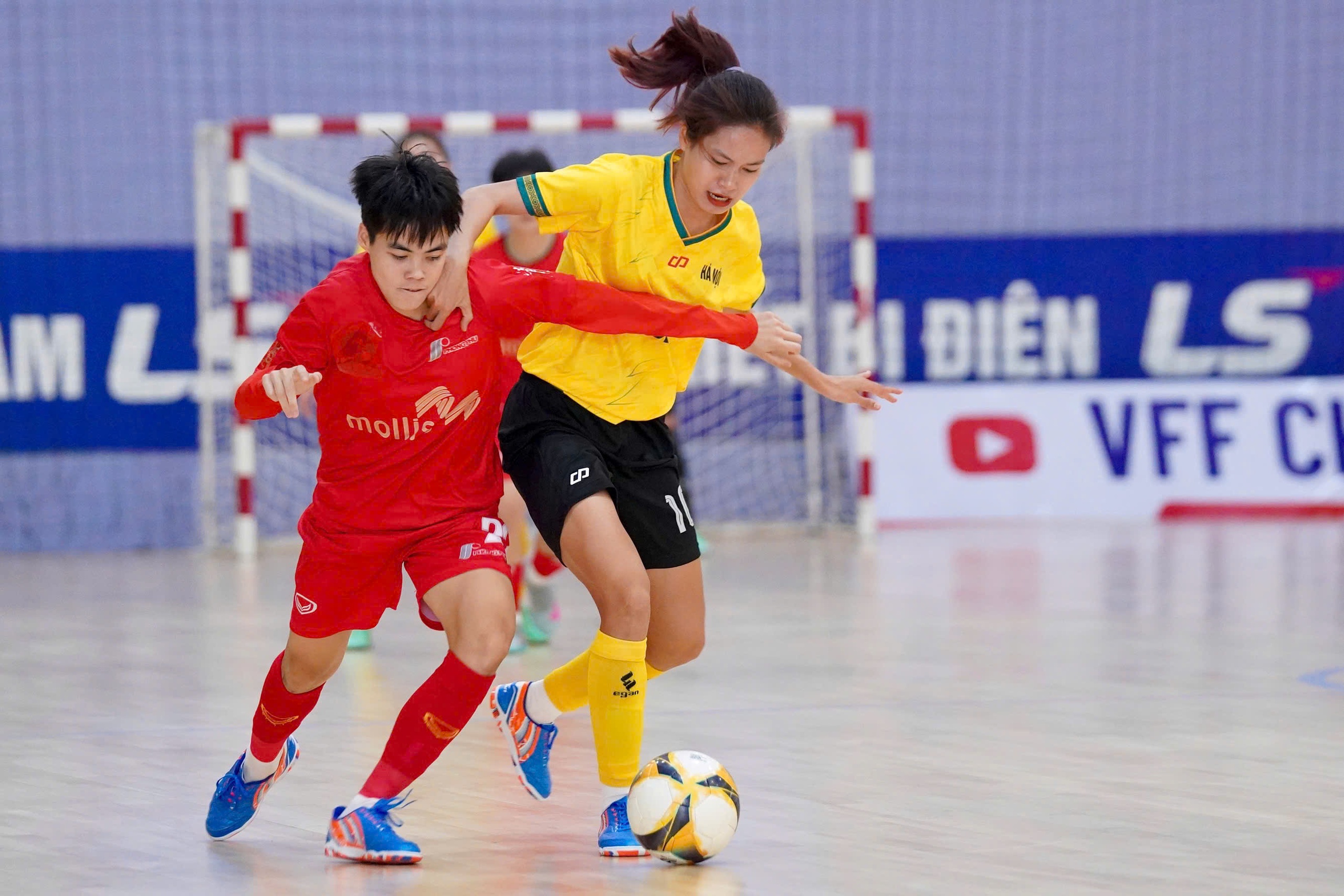 Tuyết Dung tỏa sáng, Phong Phú Hà Nam có 1 điểm đầu tay ở giải futsal nữ VĐQG - Ảnh 1.