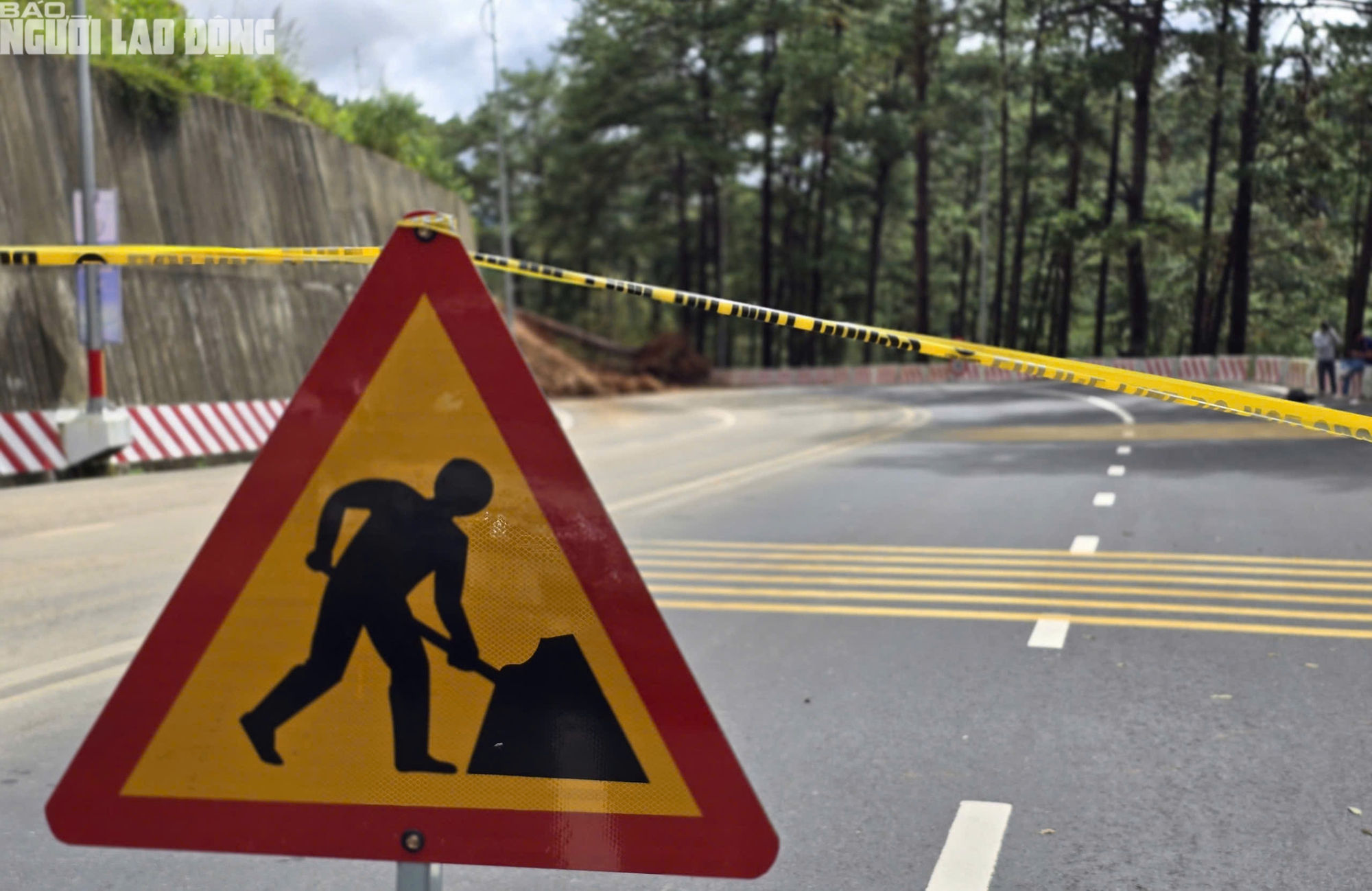 Sau Mimosa, đến lượt đèo Prenn tạm đóng vì sạt lở - Ảnh 6.