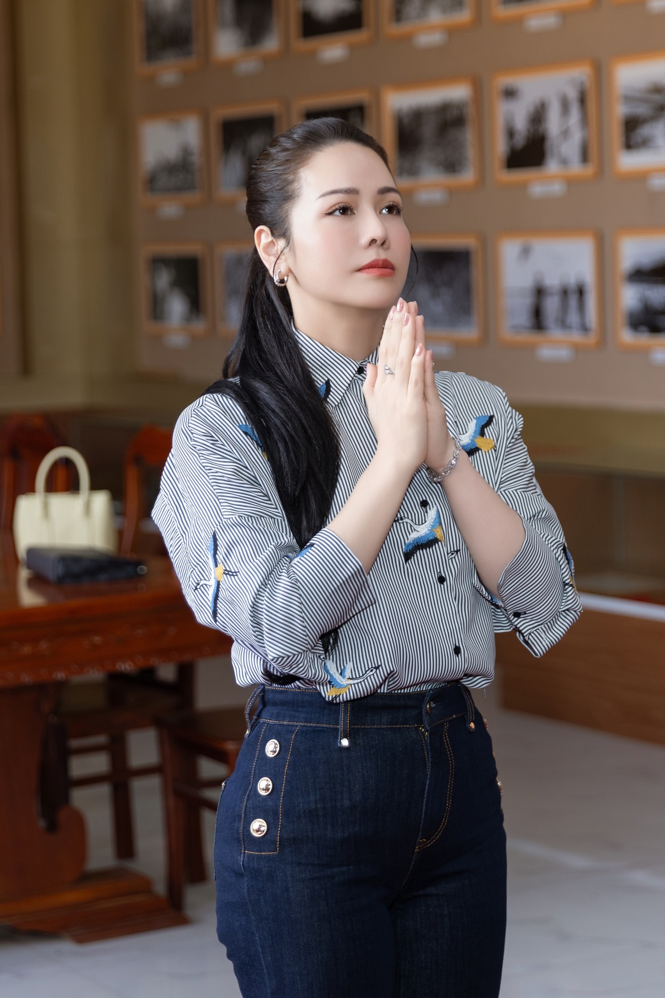 Nhật Kim Anh kêu cứu