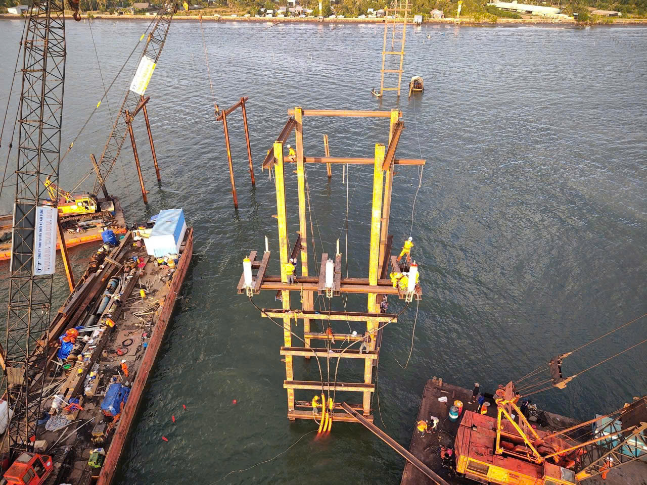 Tin vui cho người dân Phú Quốc sau sự cố đứt cáp ngầm điện 110kV - Ảnh 2.