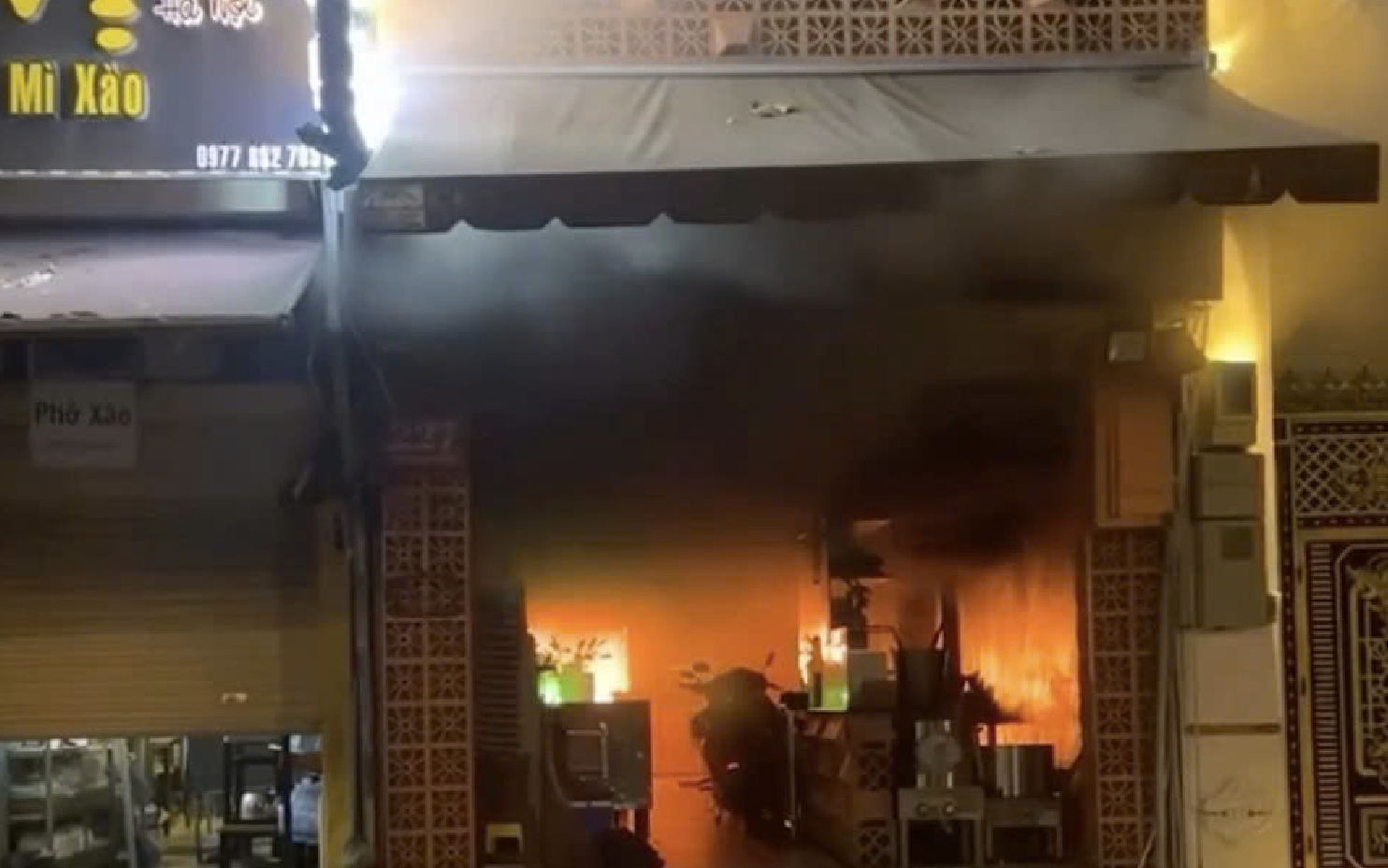 Sức khoẻ 2 nạn nhân vụ cháy quán ăn hiện ra sao? - Ảnh 3.