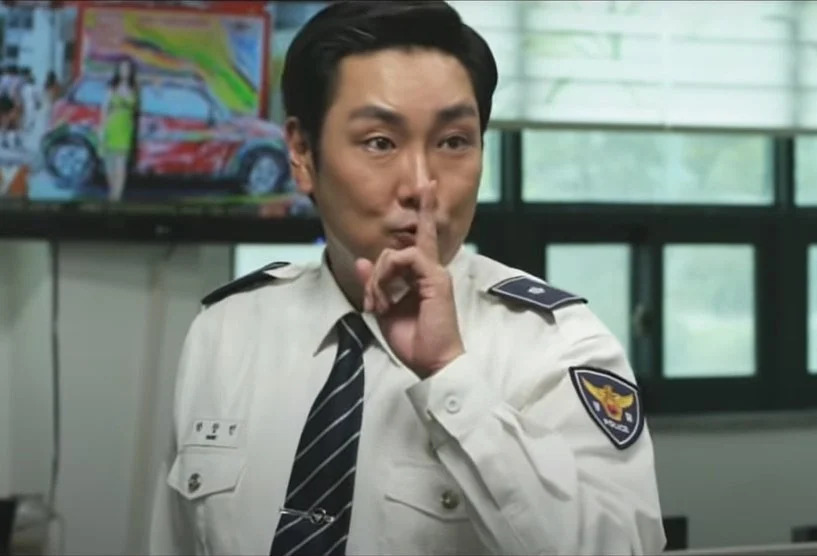 Tài tử "Tín hiệu" bác bỏ cáo buộc hiếp dâm thời tuổi trẻ - Ảnh 2.