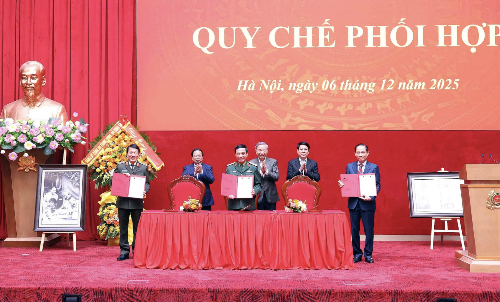 Bộ Quốc phòng , Bộ Công an và Bộ Ngọai giao ký Quy chế phối hợp chiến lược - Ảnh 1. Bộ Quốc phòng , Bộ Công an và Bộ Ngọai giao ký Quy chế phối hợp chiến lược - Ảnh 1.