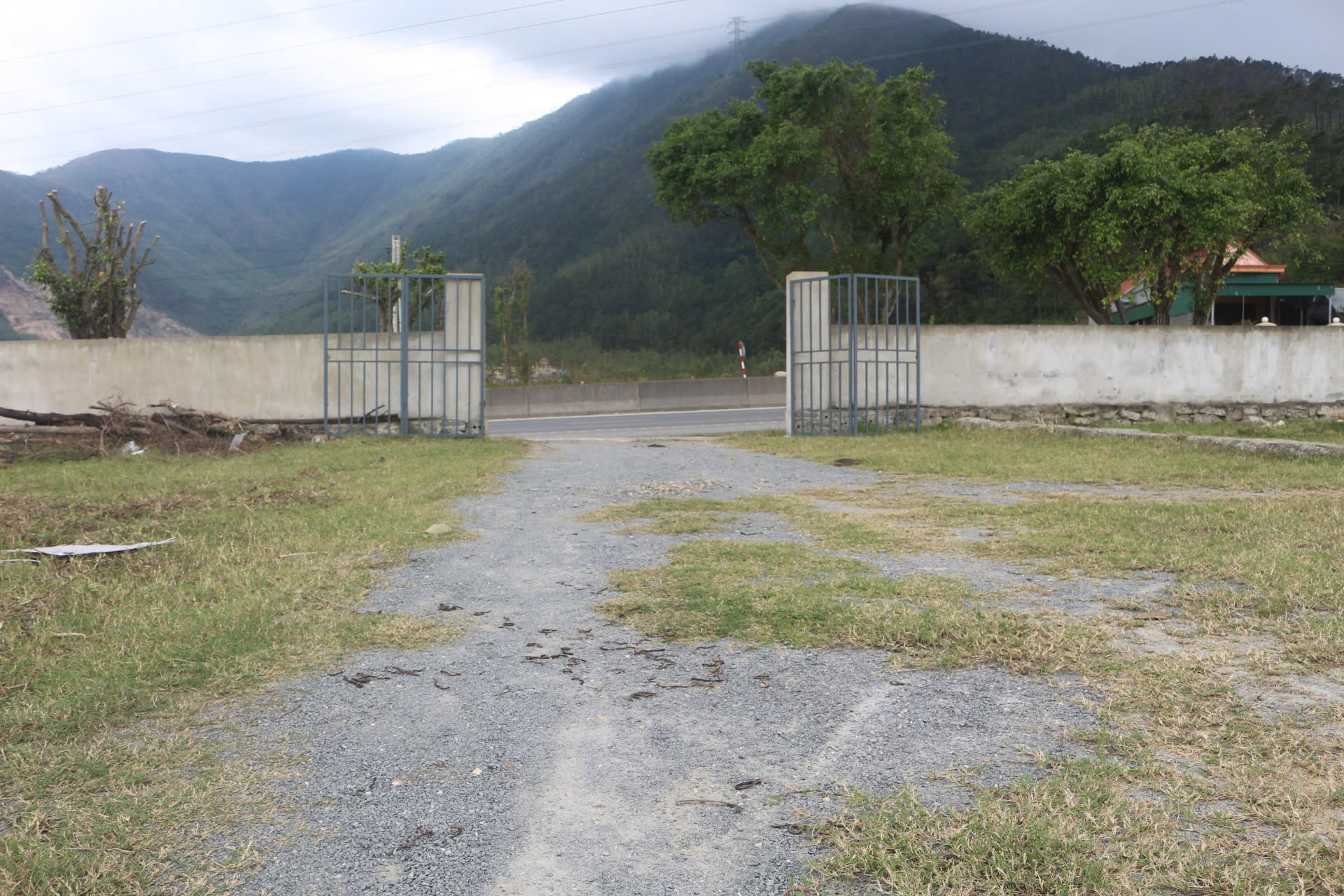 - Ảnh 2. - Ảnh 2.