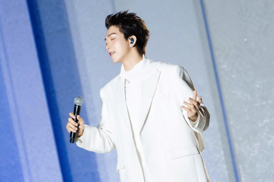 Ca sĩ TĂNG PHÚC: Nỗ lực thật nhiều để khán giả không thất vọng - Ảnh 2.