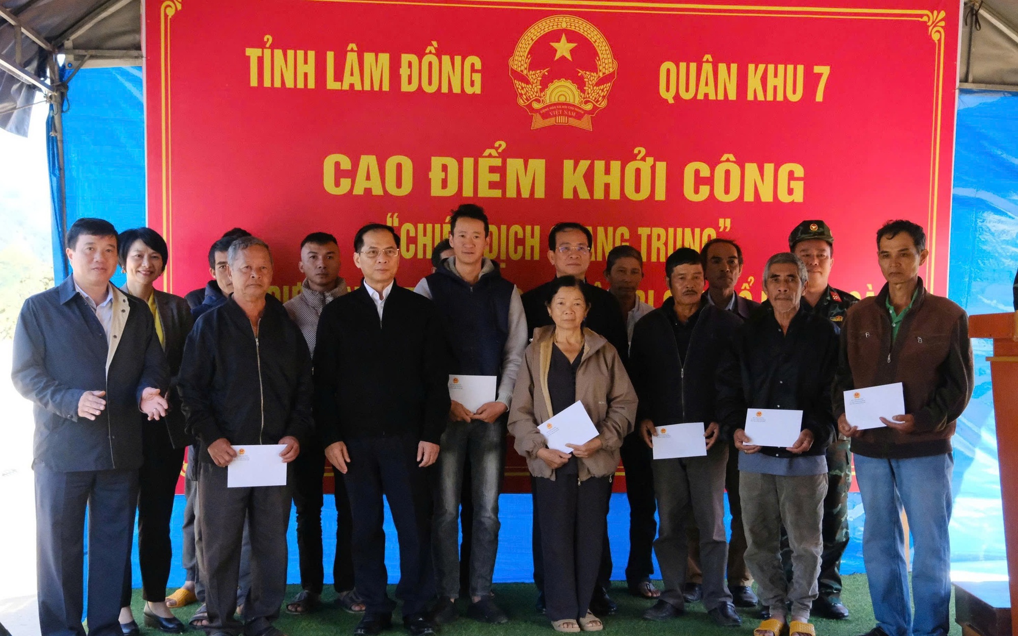 Thủ tướng: "Chiến dịch Quang Trung" phải chiến thắng giòn giã - Ảnh 2.