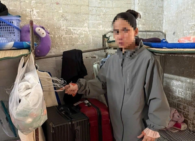 Bắt giữ người phụ nữ đột nhập Trường Dự bị Đại học TPHCM vì trộm cắp TPHCM - Ảnh 1. Bắt giữ người phụ nữ đột nhập Trường Dự bị Đại học TPHCM vì trộm cắp TPHCM - Ảnh 1.