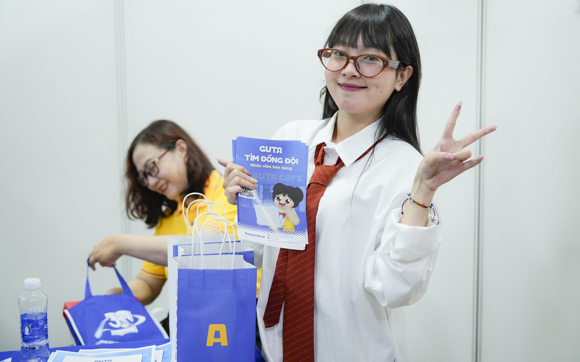 Những tình huống “dở khóc dở cười” khi doanh nghiệp tuyển dụng Gen Z - Ảnh 2.