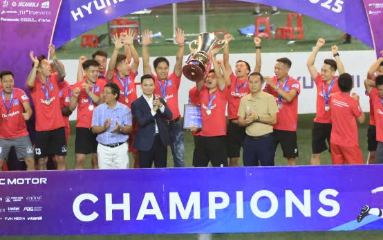 Giải v&ocirc; địch 6v6 TP HCM t&igrave;m ra nh&agrave; v&ocirc; địch đầu ti&ecirc;n - Ảnh 3.