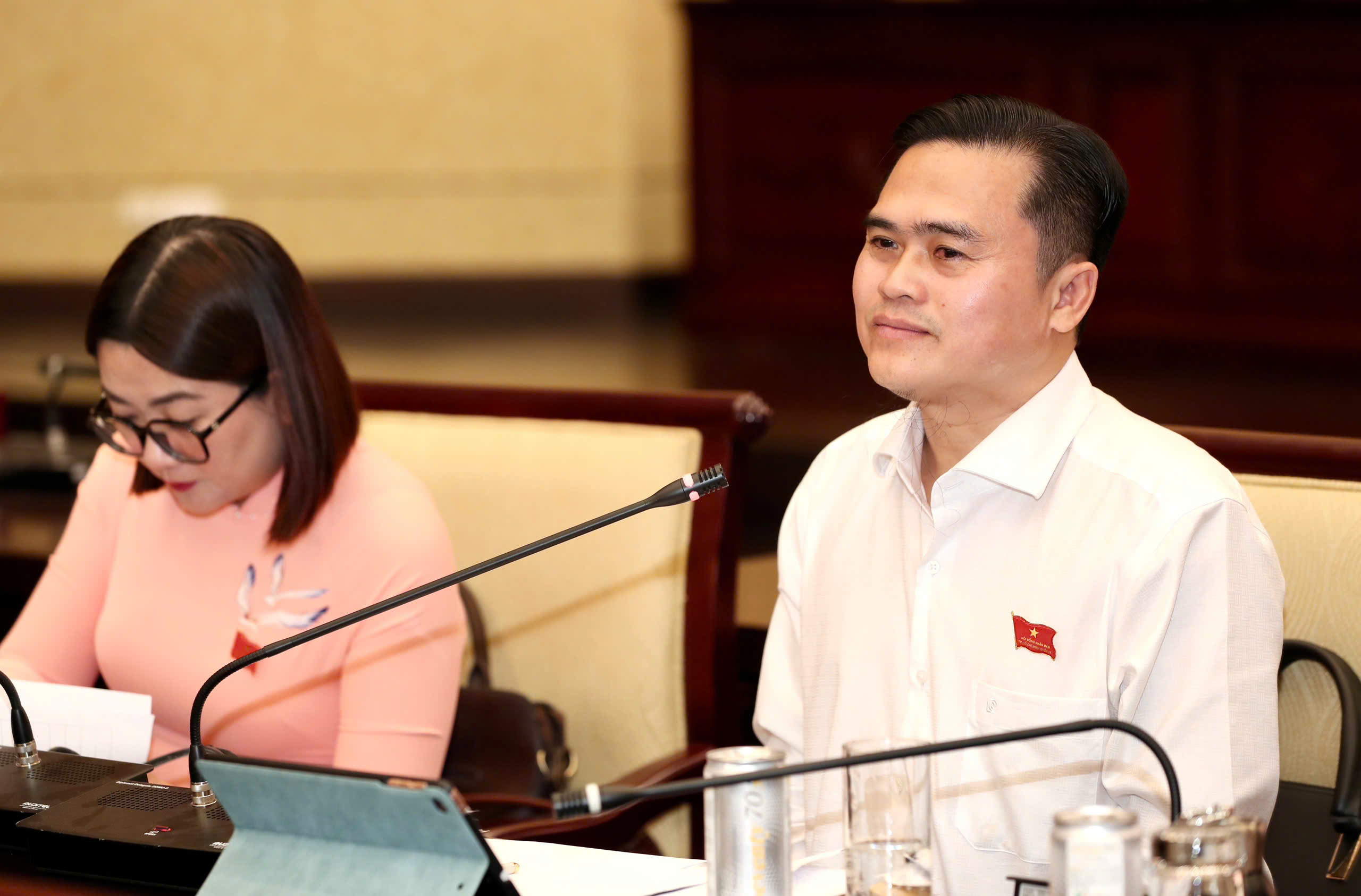 Sau nhiều vụ ngộ độc thực phẩm, đại biểu đề xuất áp dụng bảo hiểm thực phẩm bắt buộc - Ảnh 1.