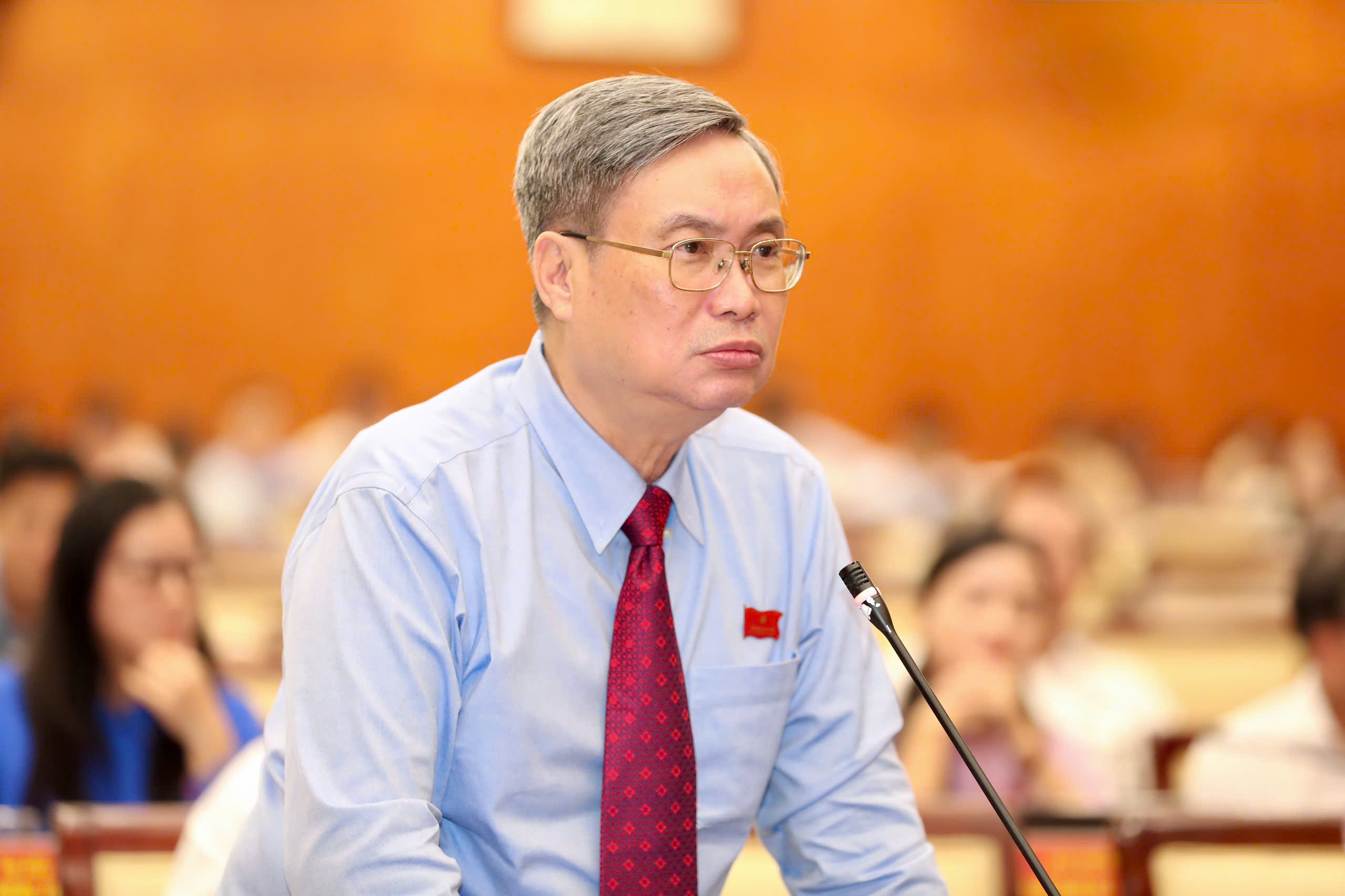 Sau nhiều vụ ngộ độc thực phẩm, đại biểu đề xuất áp dụng bảo hiểm thực phẩm bắt buộc - Ảnh 3.