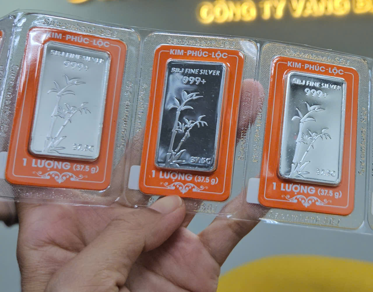 Giá bạc hôm nay 9 - 12 tăng kỷ lục , Lập đỉnh mới chưa từng có - Ảnh 2. Giá bạc hôm nay 9 - 12 tăng kỷ lục , Lập đỉnh mới chưa từng có - Ảnh 2.
