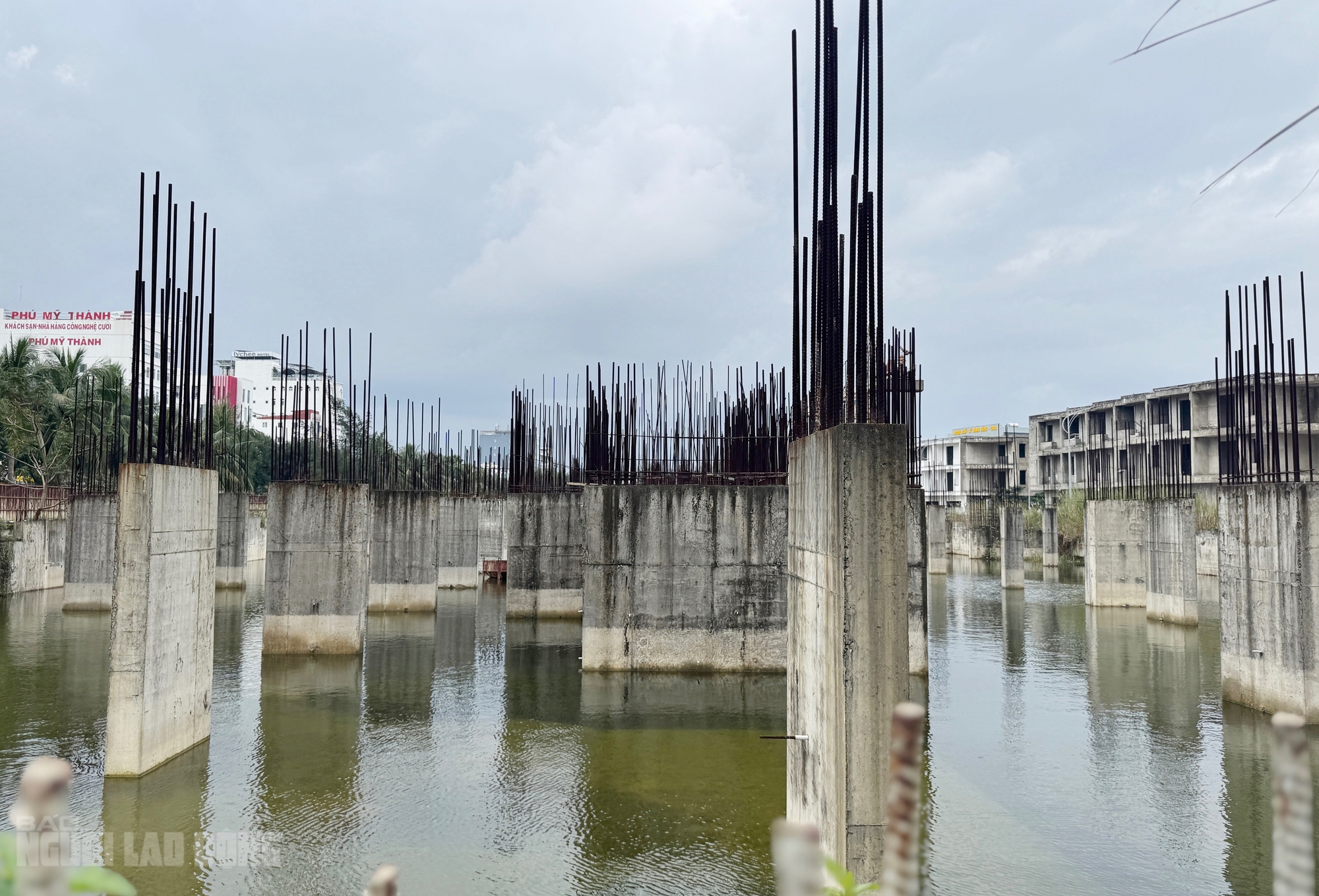 Khu đô thị quốc tế Đa Phước thi công trở lại sau nhiều năm ngừng trệ - Ảnh 12.