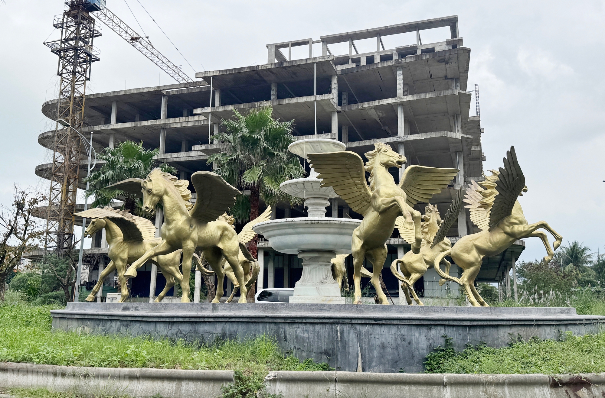 Khu đô thị quốc tế Đa Phước thi công trở lại sau nhiều năm ngừng trệ - Ảnh 13.