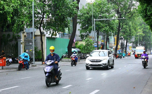 Thời tiết TP HCM hôm nay, 14-2: Ngày nắng gián đoạn, khả năng có mưa- Ảnh 1.